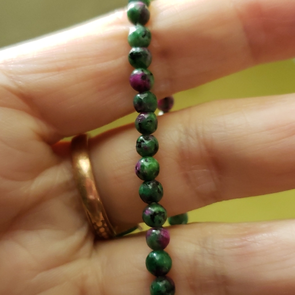Lethargic?Ruby Zoisite Bracelet - image 1